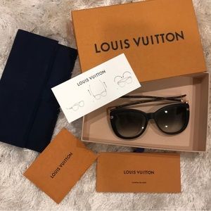 Authentic Louis Vuitton Charlotte Sunglasses
